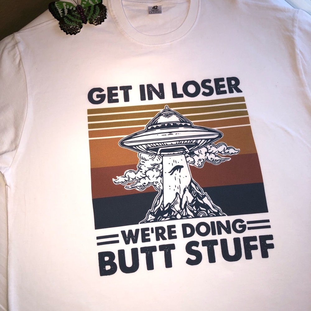 Graphic T-shirt Alien, Large, NWOT, White, UFO, pet/smoke free home
